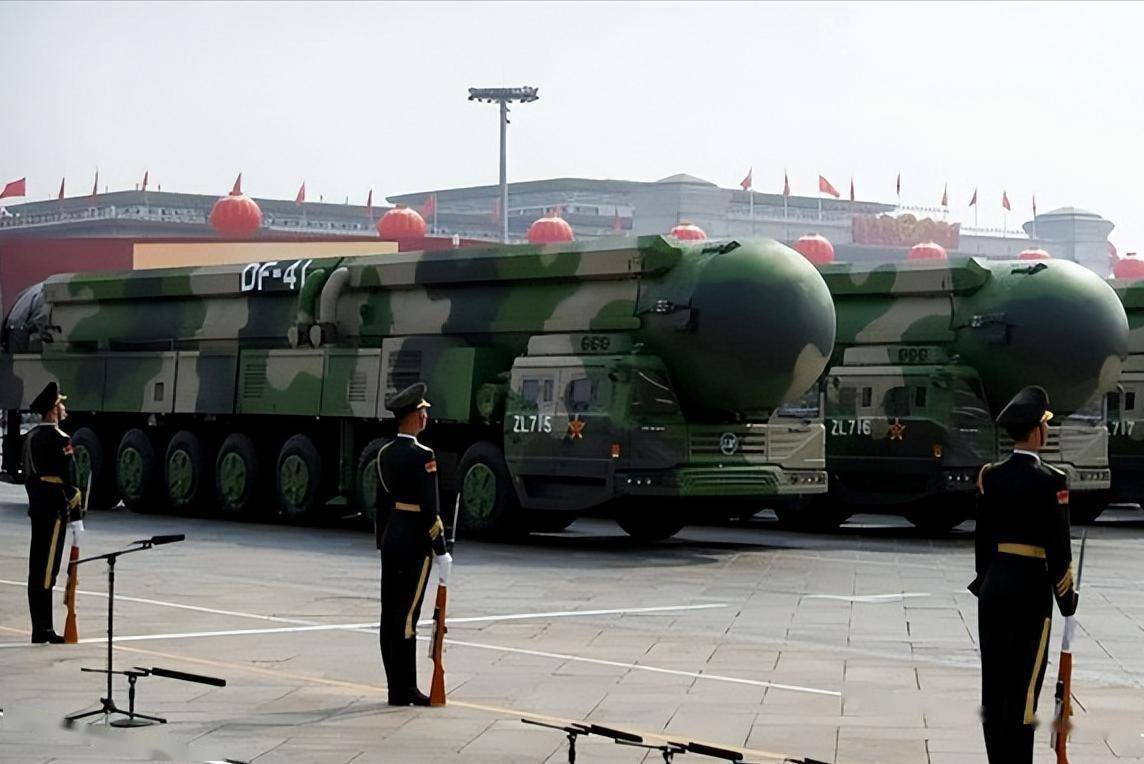 中国“镇国神器”央视公布东风-5战力目的非常明确